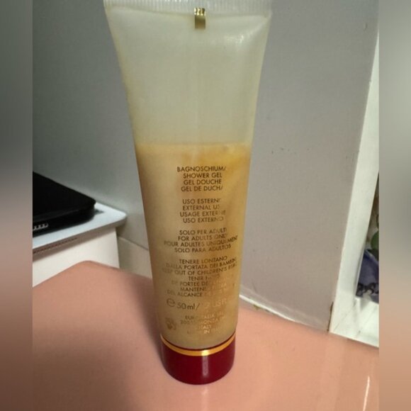 Dolce & Gabbana Pour Femme | RED CAP | Sensual Bath - Picture 2 of 7